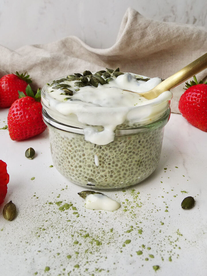 Single Serve Coconut Blackberry Chia Pudding (No Sugar) Anti Candida