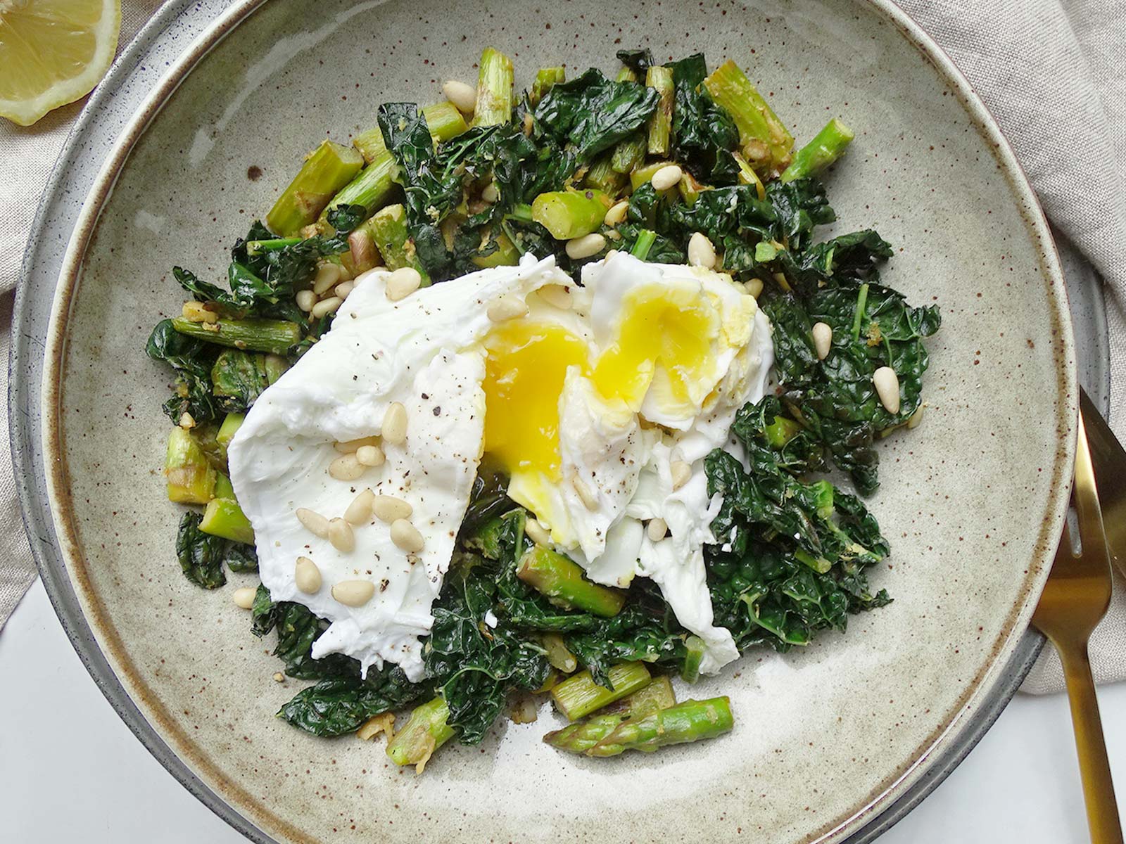 Candida Diet Breakfast - Poached Eggs and Sautéed Greens